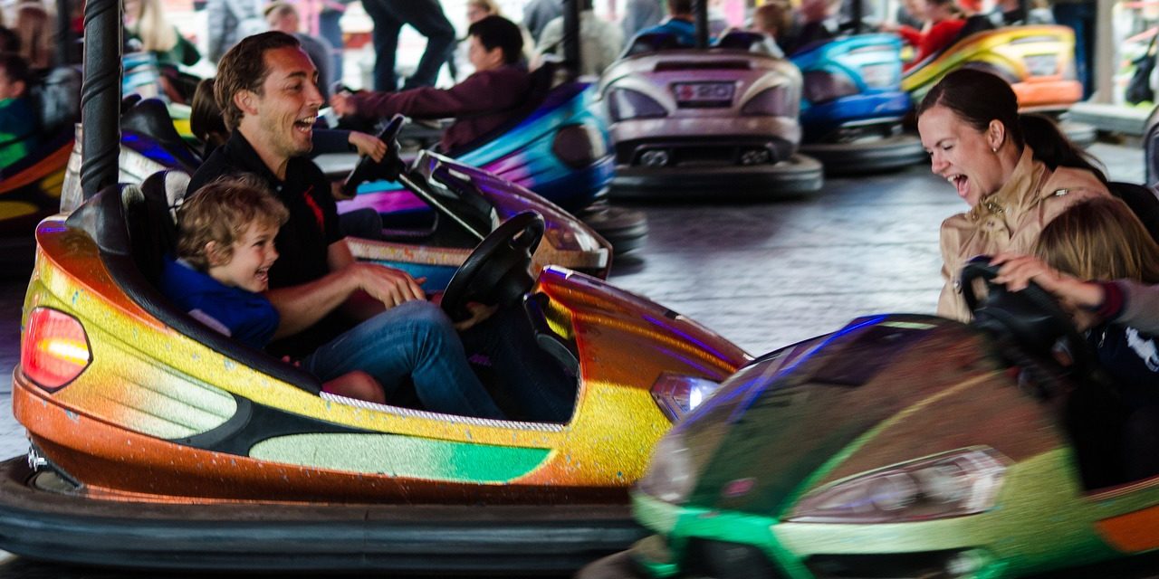 bumper-car-2369930_1280
