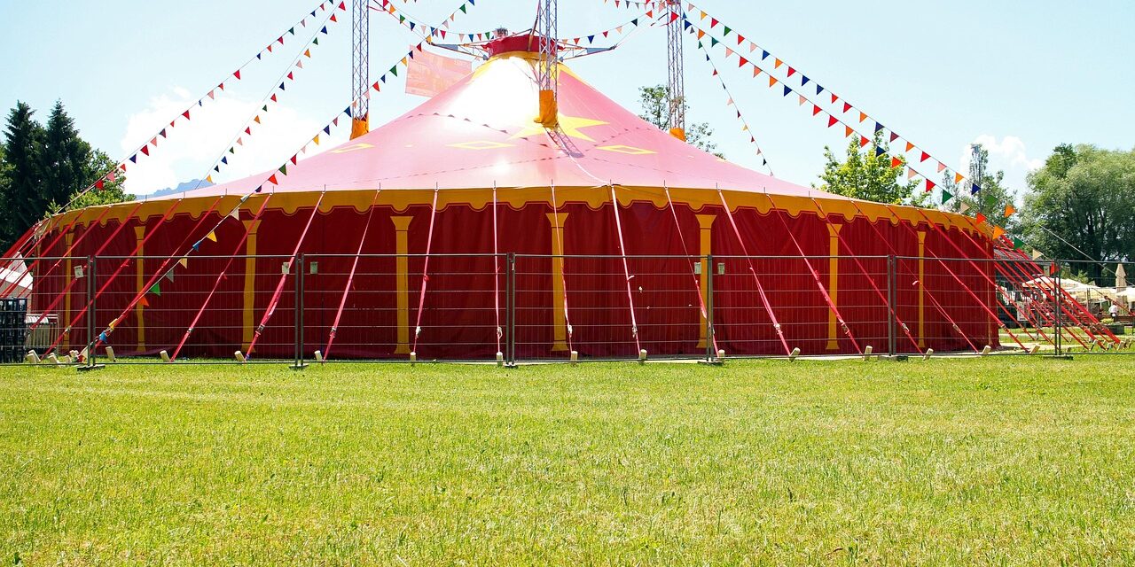 circus-366139_1280